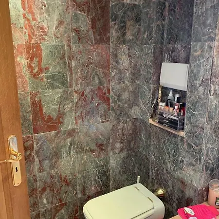 Etoile De Hayden Apt A9 *