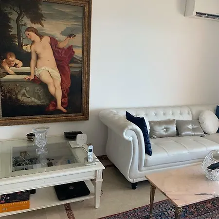 Etoile De Hayden Apt A9 *